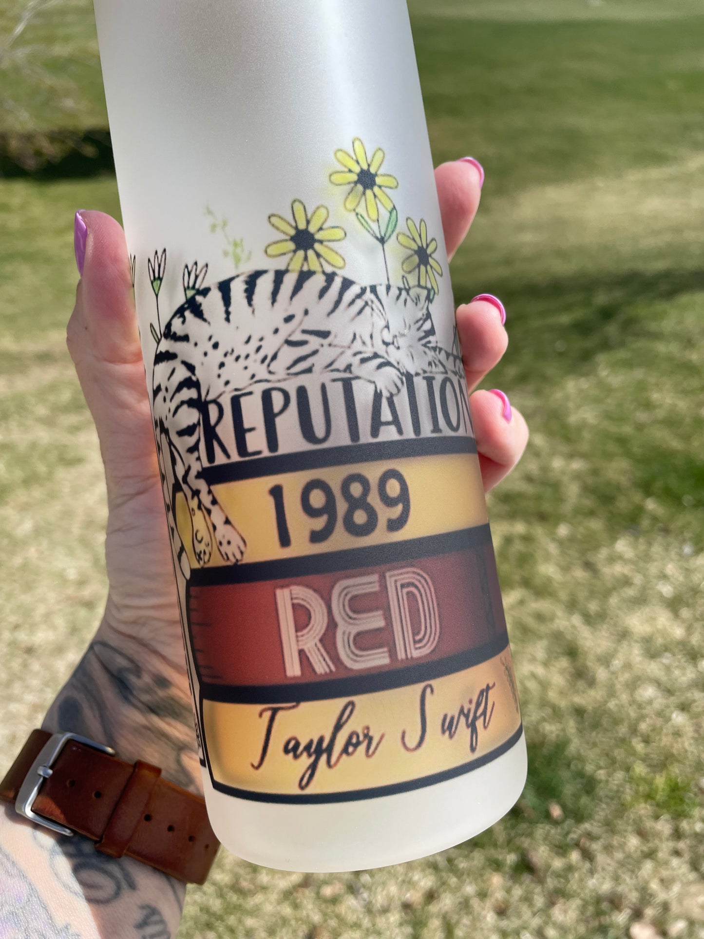 25oz glass Swiftie inspired can with lid